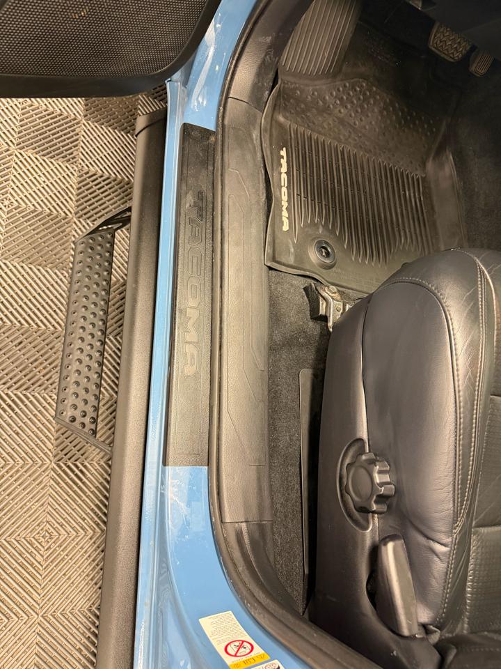 Toyota Tacoma Double Cab  2019