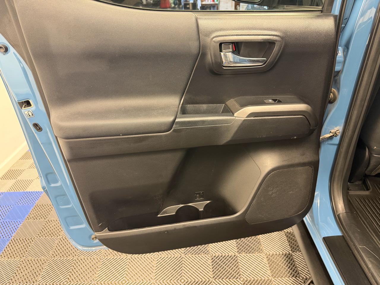 Toyota Tacoma Double Cab  2019