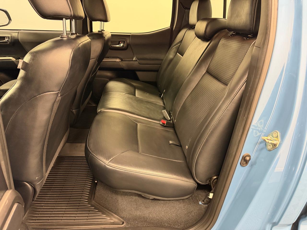 Toyota Tacoma Double Cab  2019