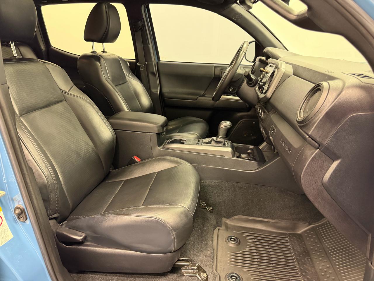 Toyota Tacoma Double Cab  2019