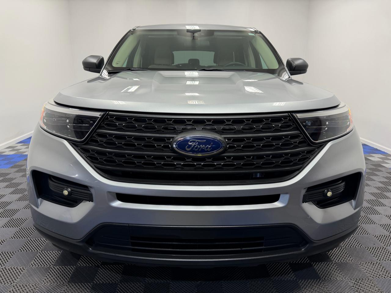 Ford Explorer Base 4WD 2021