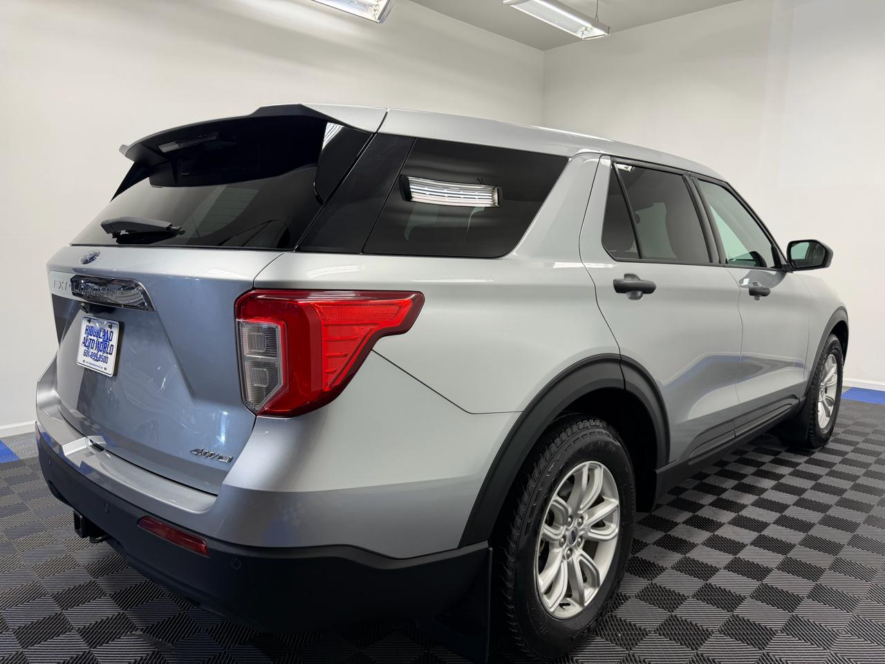 Ford Explorer Base 4WD 2021