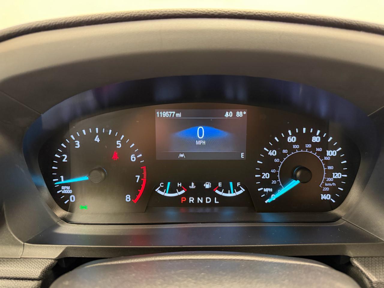 Ford Explorer Base 4WD 2021
