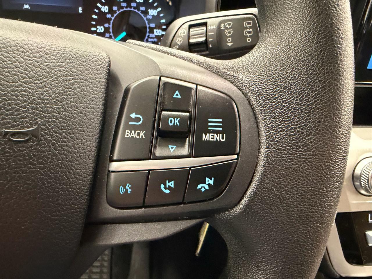 Ford Explorer Base 4WD 2021