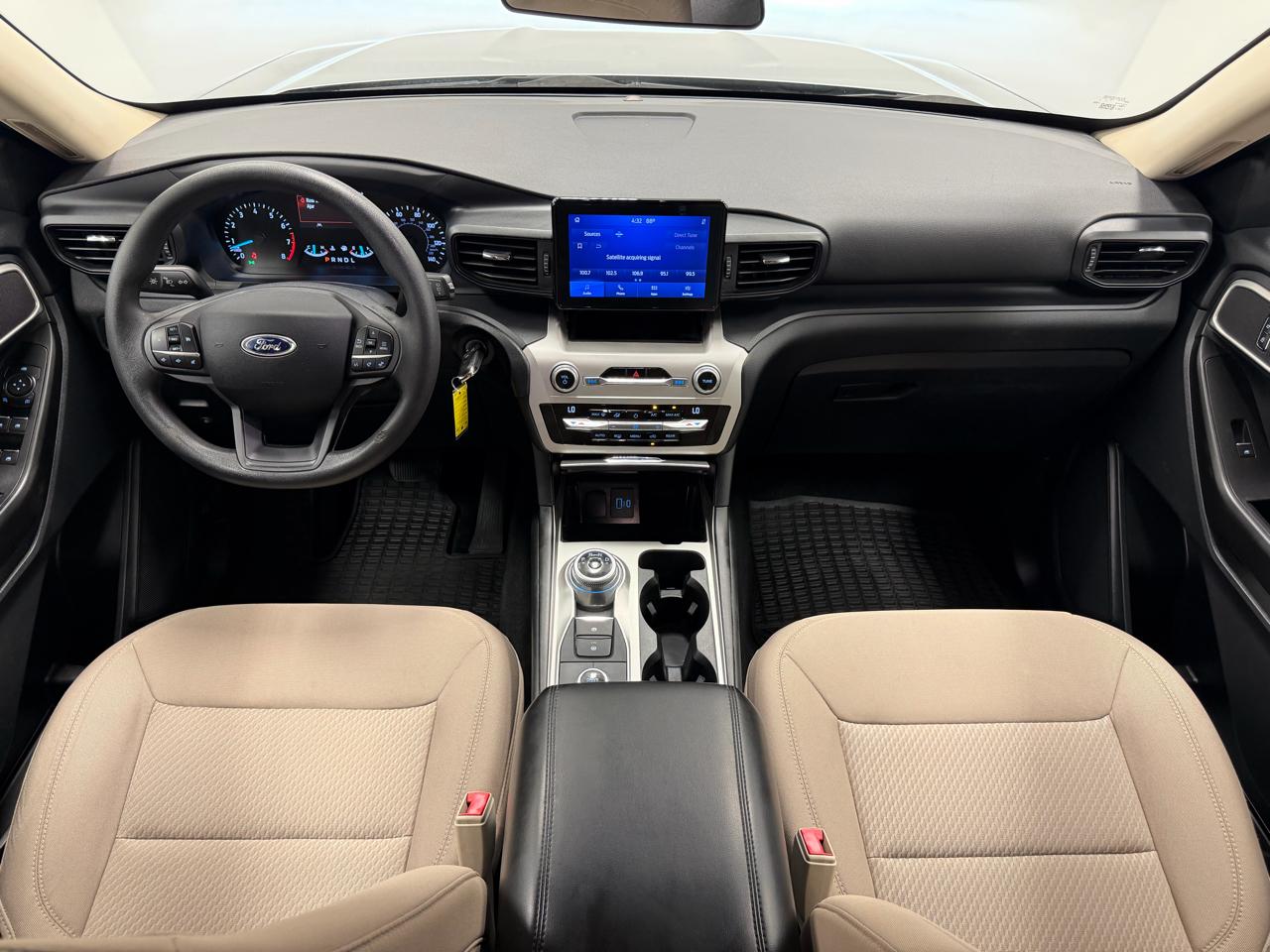 Ford Explorer Base 4WD 2021