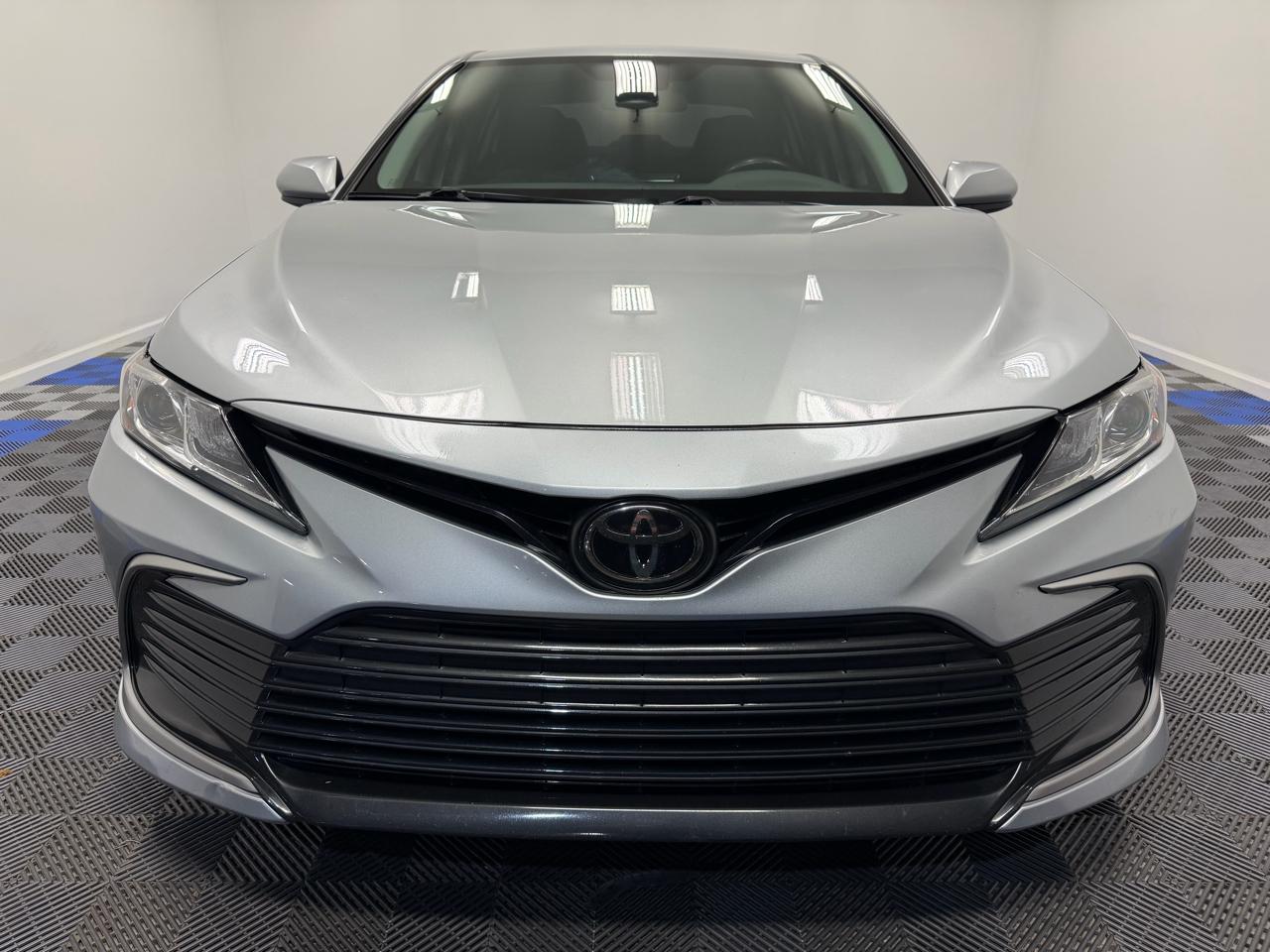 Toyota Camry LE Auto (Natl) 2023
