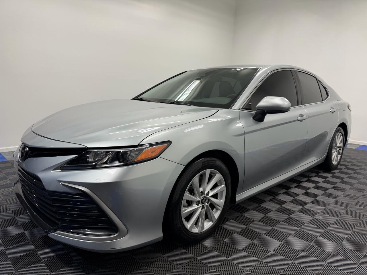 Toyota Camry LE Auto (Natl) 2023