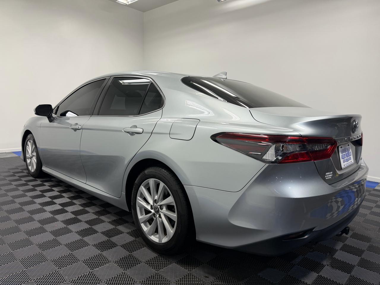 Toyota Camry LE Auto (Natl) 2023