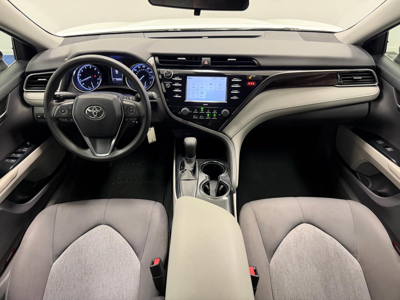 Toyota Camry LE Auto (Natl) 2020