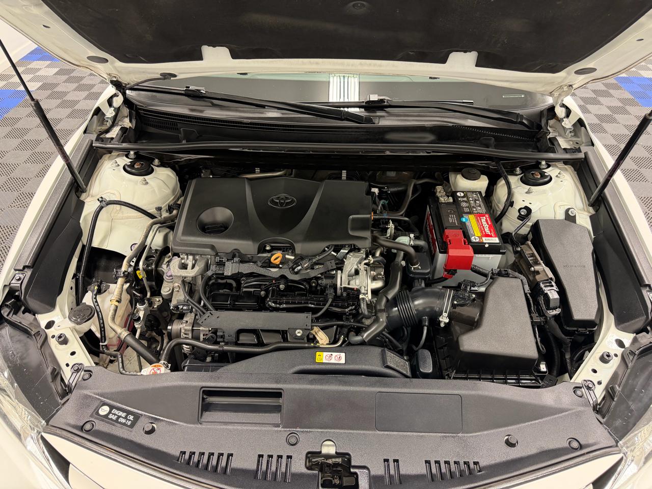 Toyota Camry LE Auto (Natl) 2020