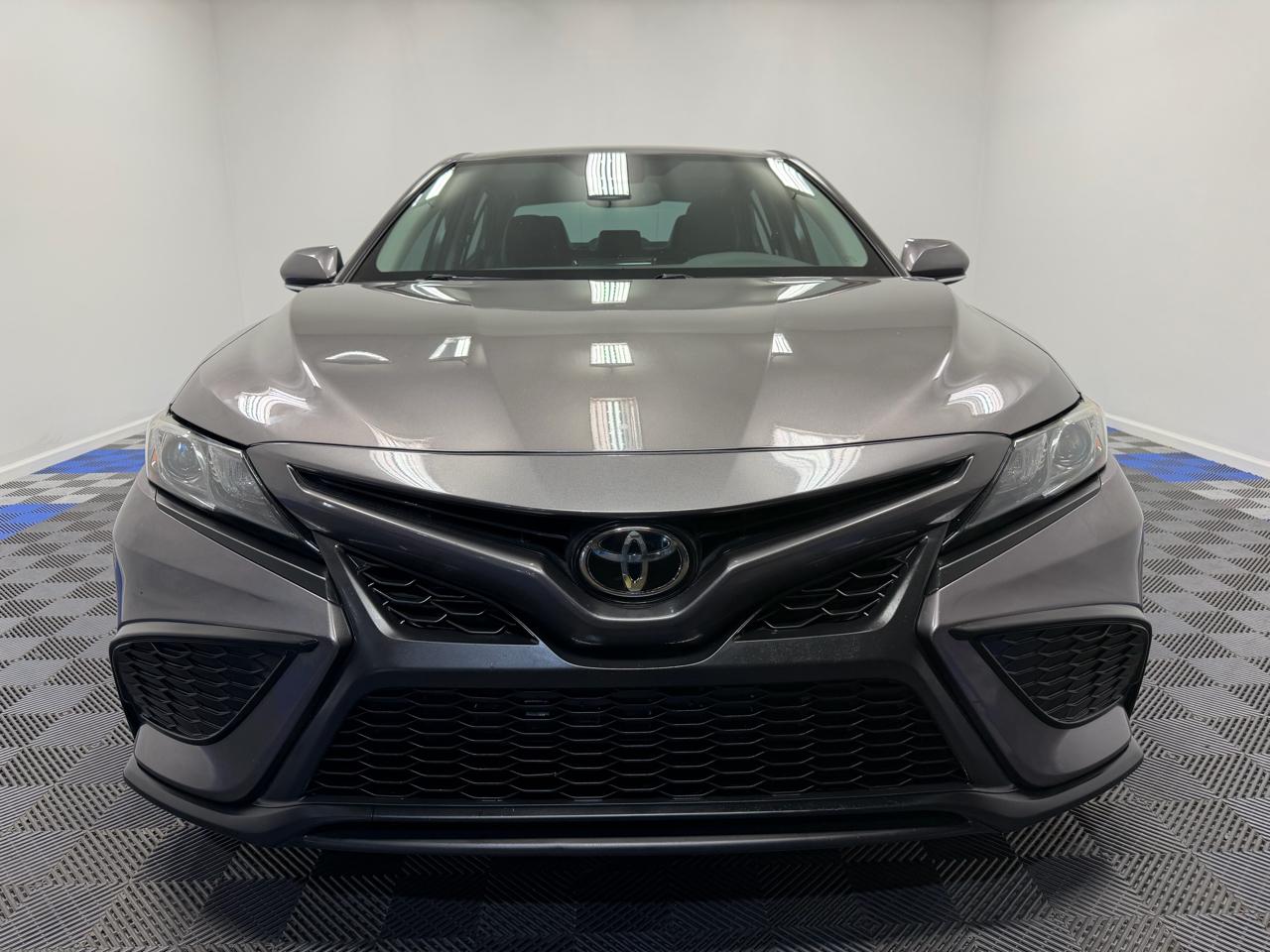 Toyota Camry SE Nightshade 4D Sedan 2021