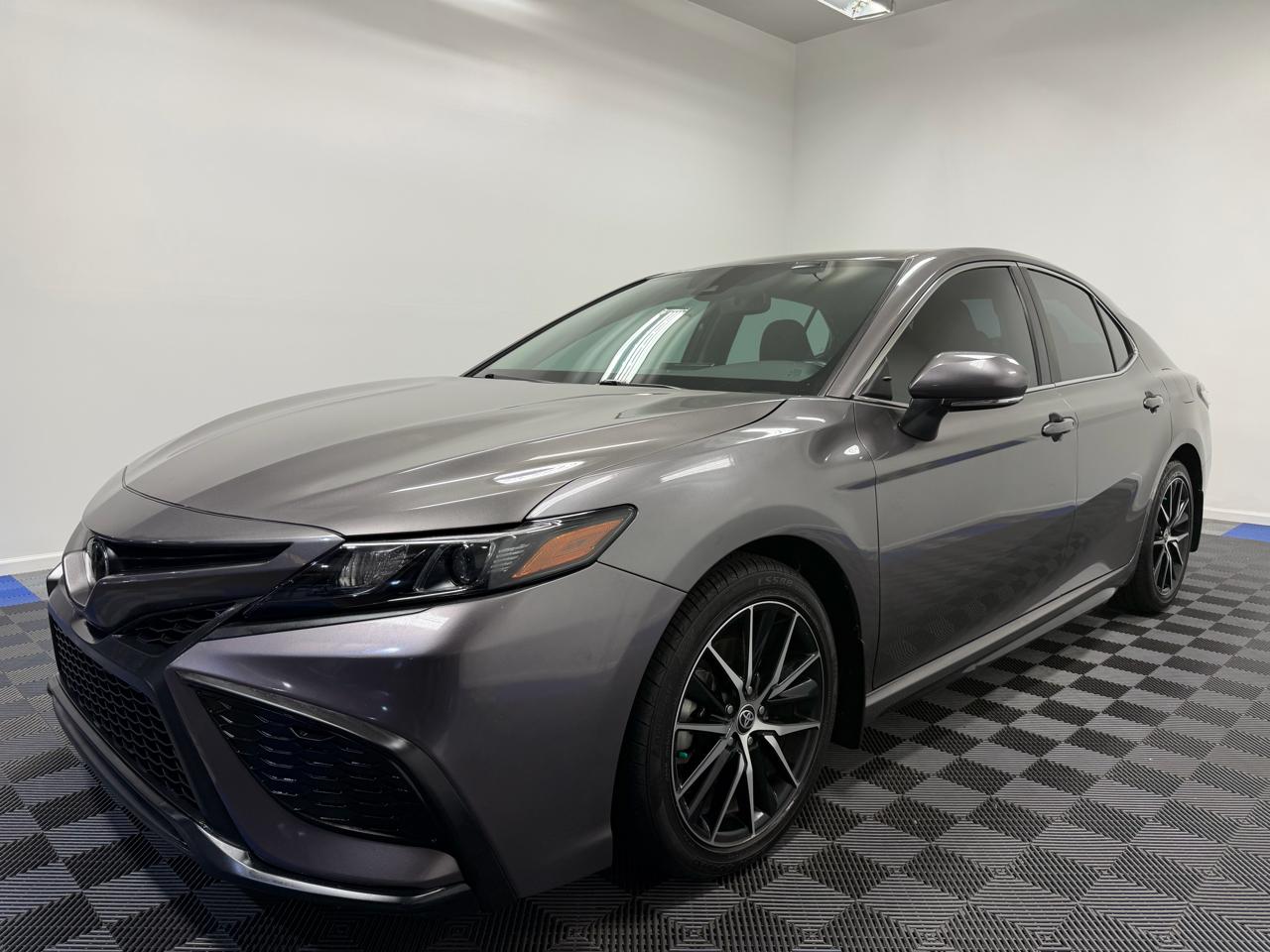Toyota Camry SE Nightshade 4D Sedan 2021
