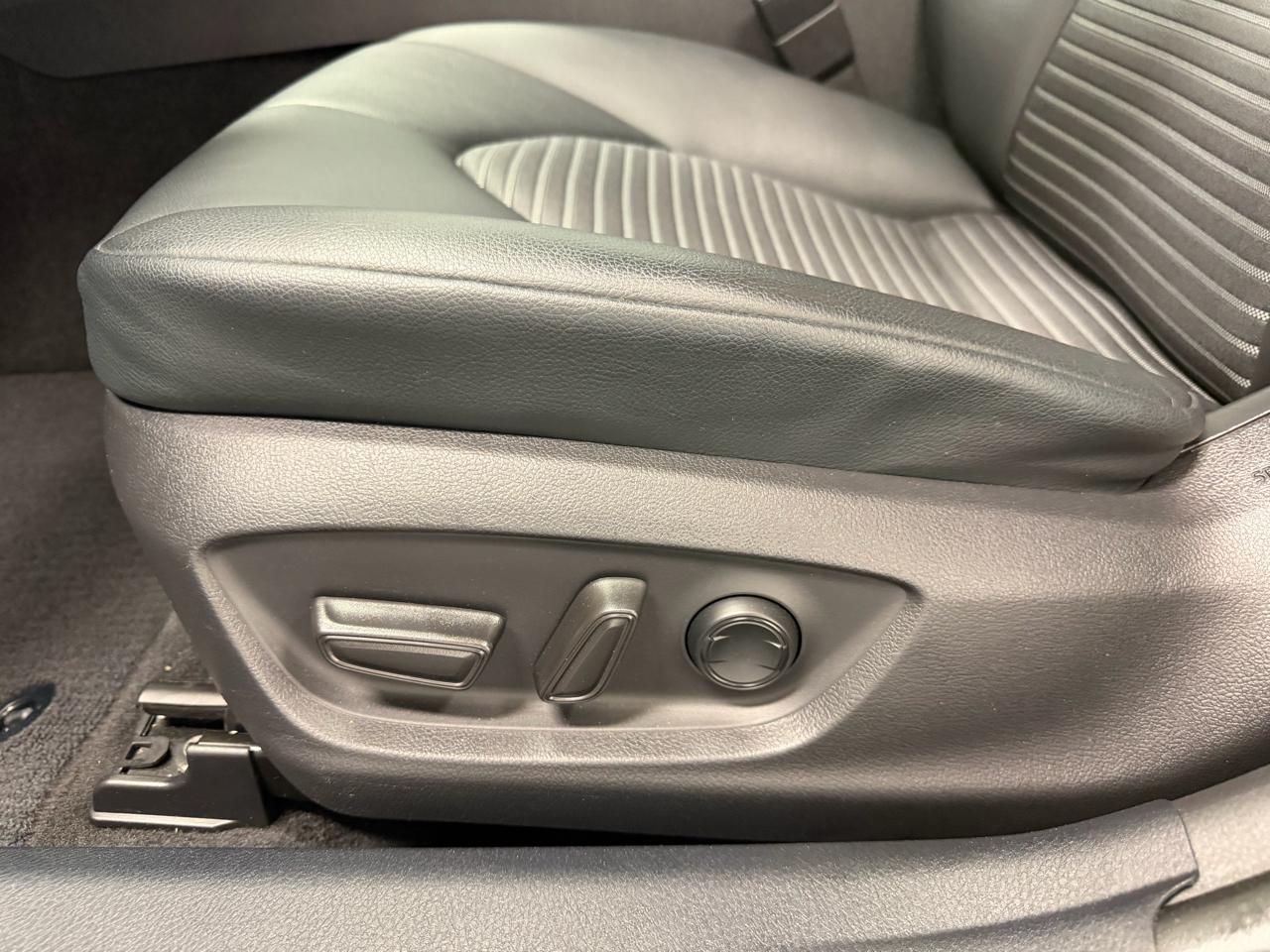 Toyota Camry SE Nightshade 4D Sedan 2021