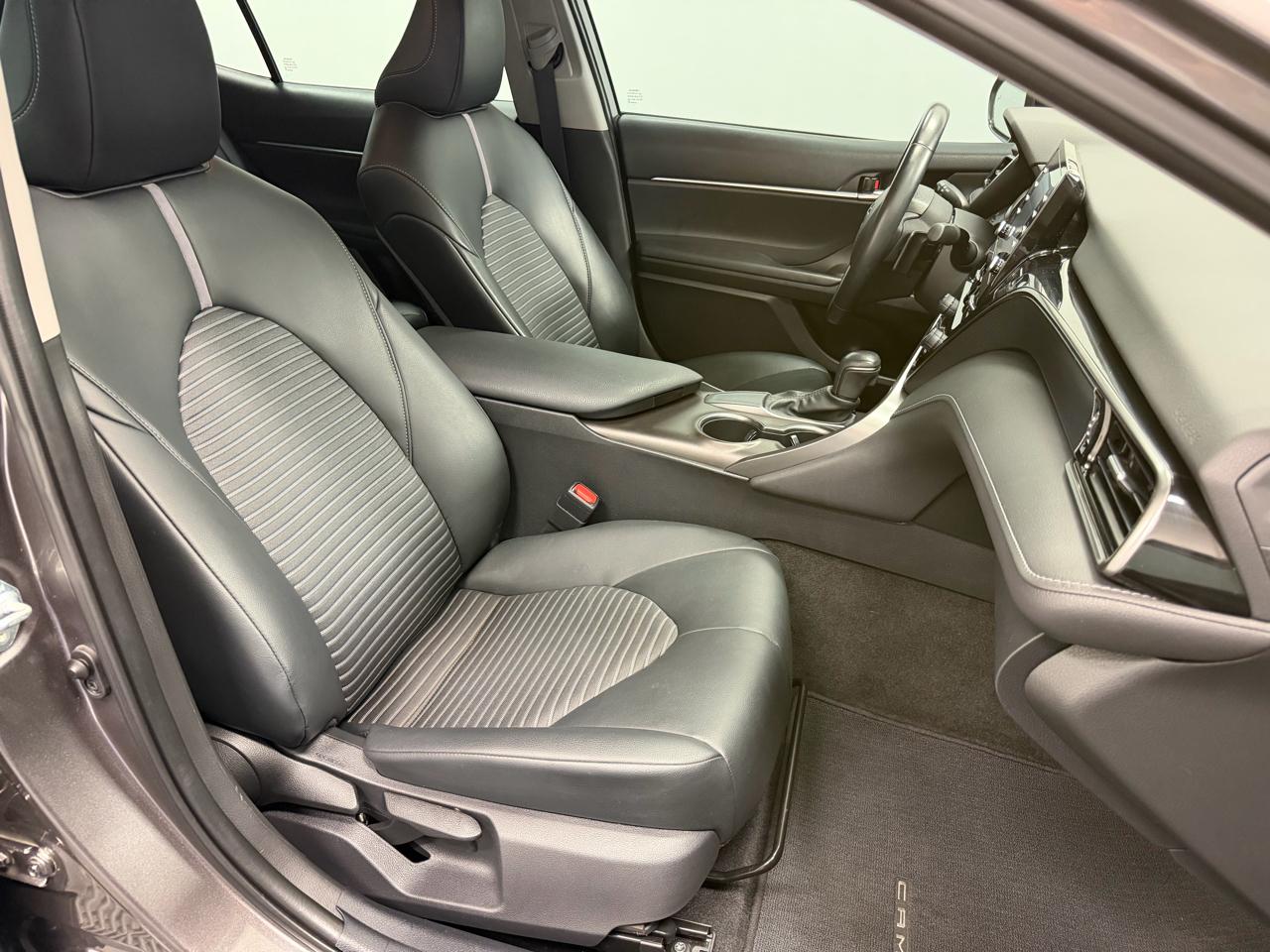 Toyota Camry SE Nightshade 4D Sedan 2021