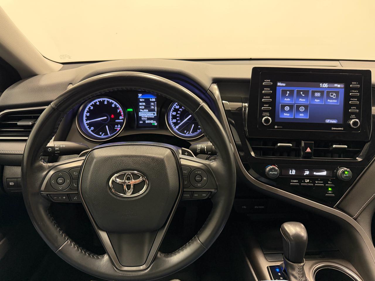 Toyota Camry SE Nightshade 4D Sedan 2021