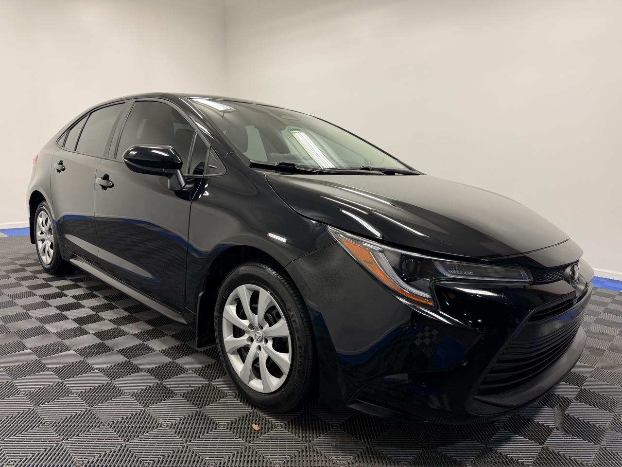 Toyota Corolla LE CVT (Natl) 2024