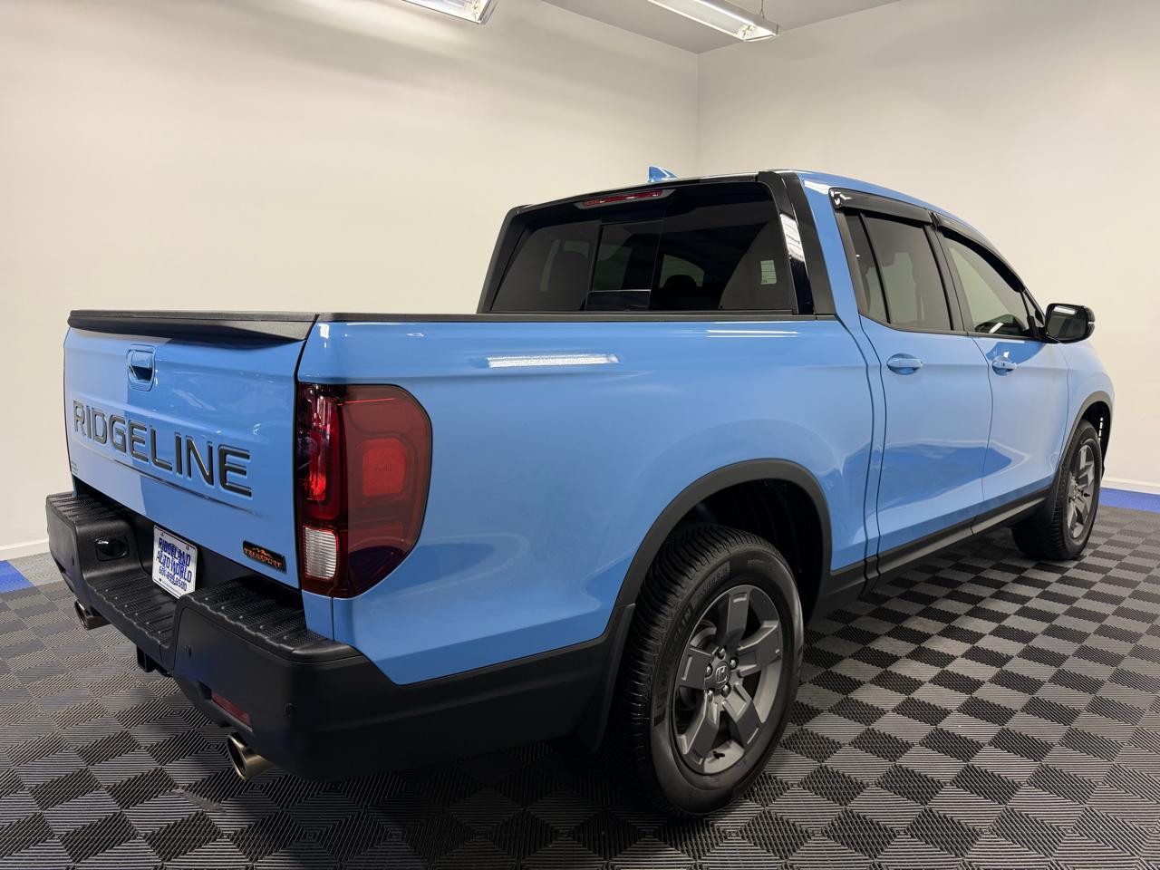 Honda Ridgeline TrailSport AWD 2024