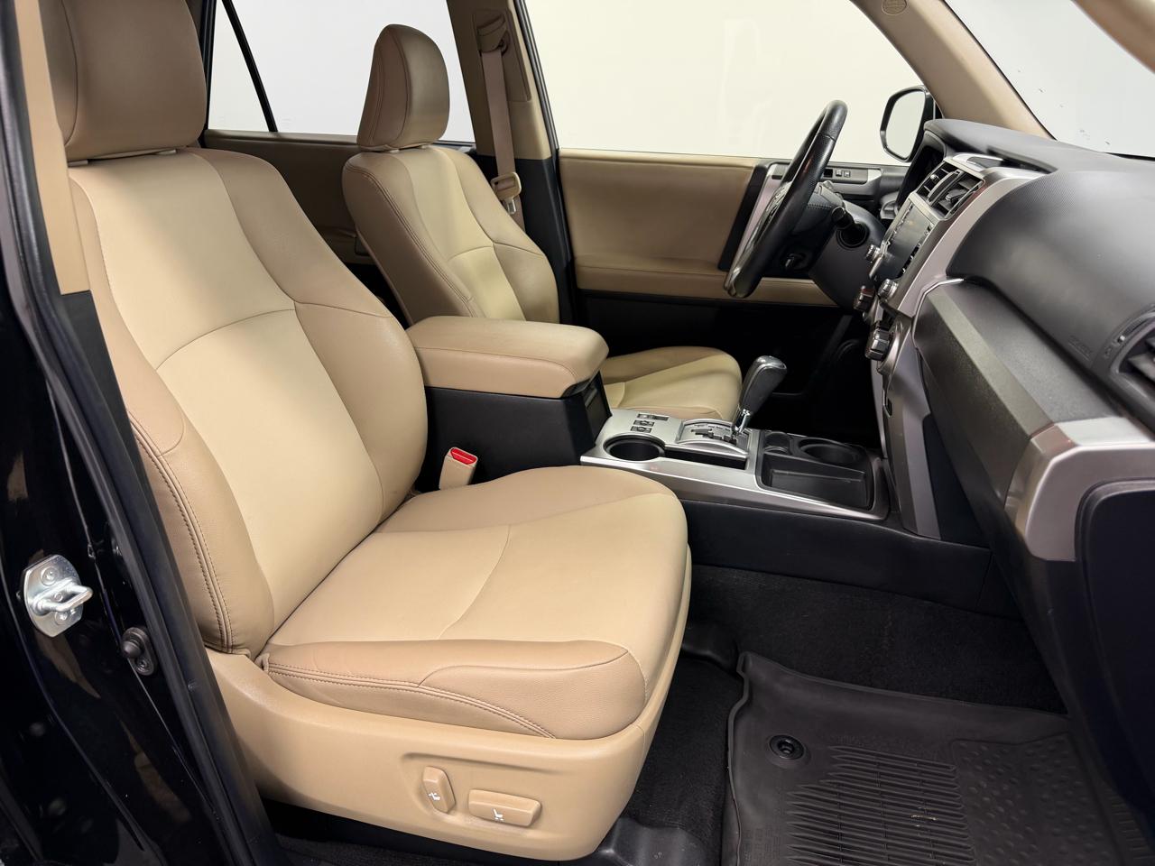 Toyota 4Runner SR5 Premium 2WD (Natl) 2021