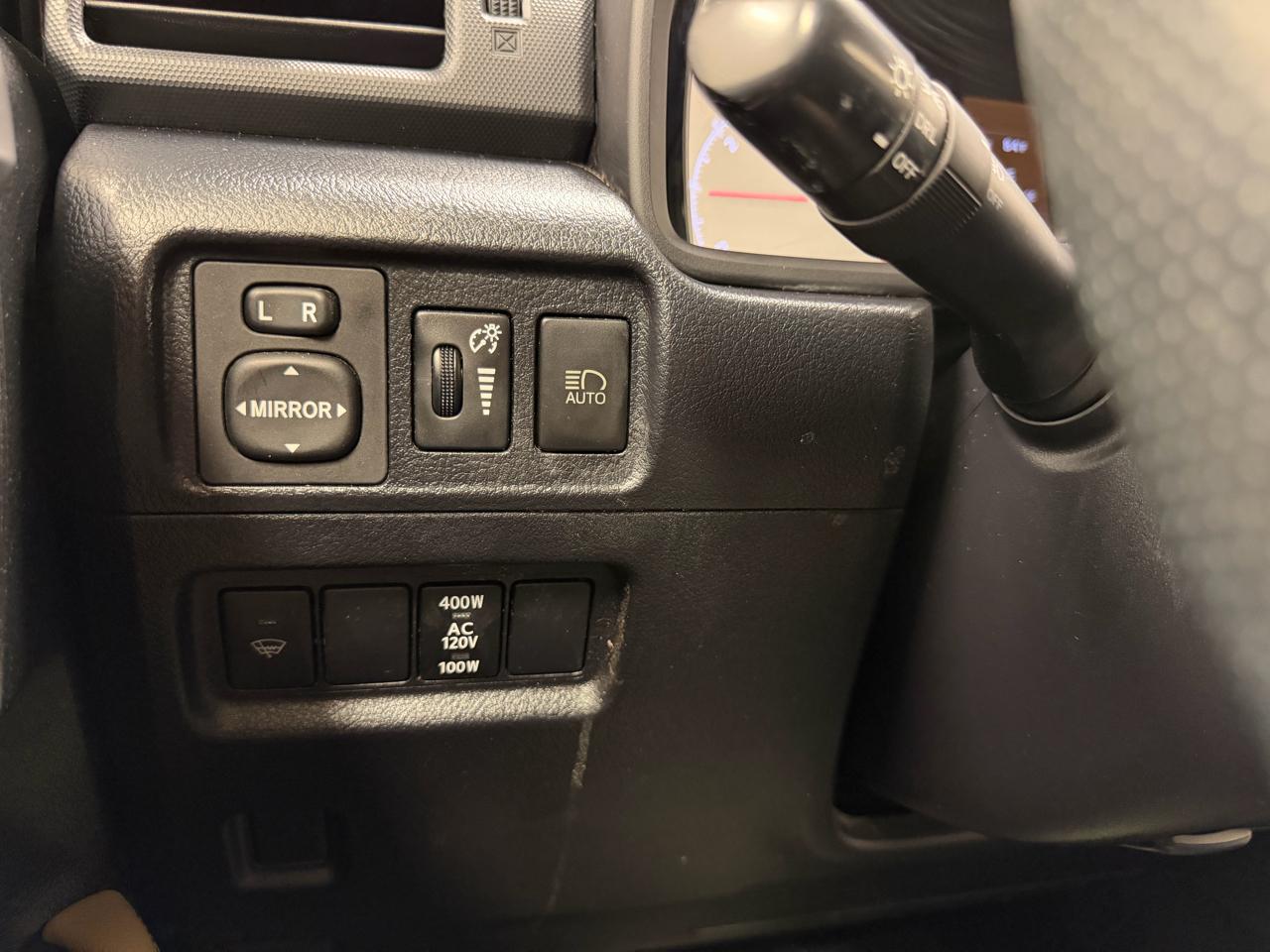Toyota 4Runner SR5 Premium 2WD (Natl) 2021
