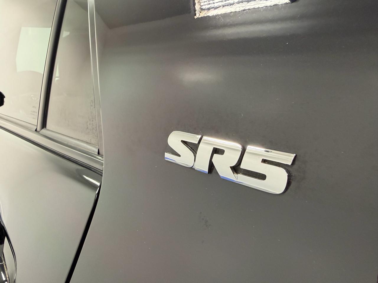 Toyota 4Runner SR5 Premium 2WD (Natl) 2021