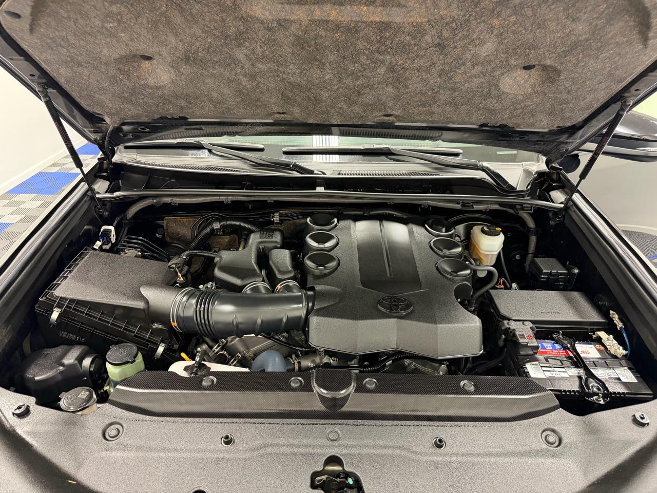 Toyota 4Runner SR5 Premium 2WD (Natl) 2021