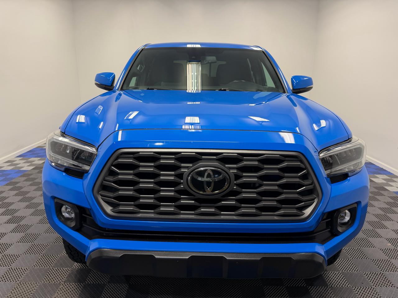 Toyota Tacoma 4WD TRD Off Road Double Cab 5' Bed V6 AT (Natl) 2021