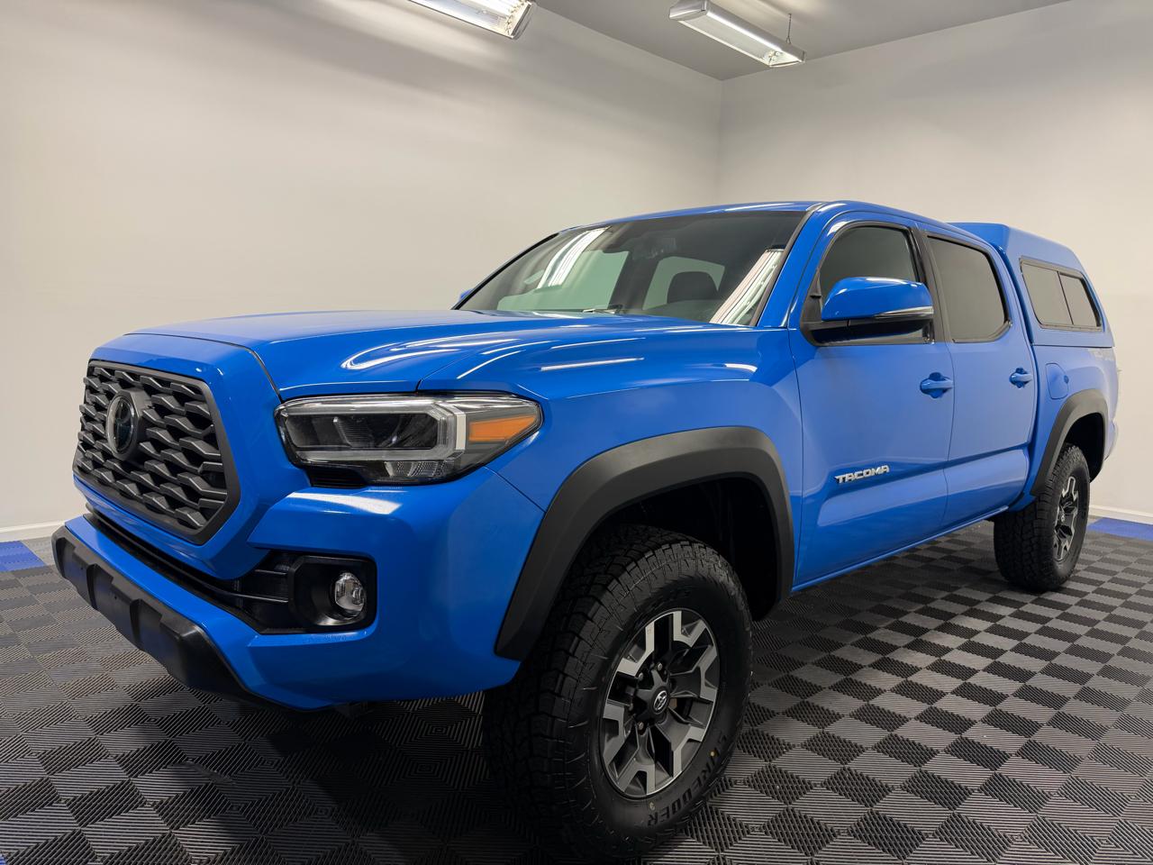 Toyota Tacoma 4WD TRD Off Road Double Cab 5' Bed V6 AT (Natl) 2021