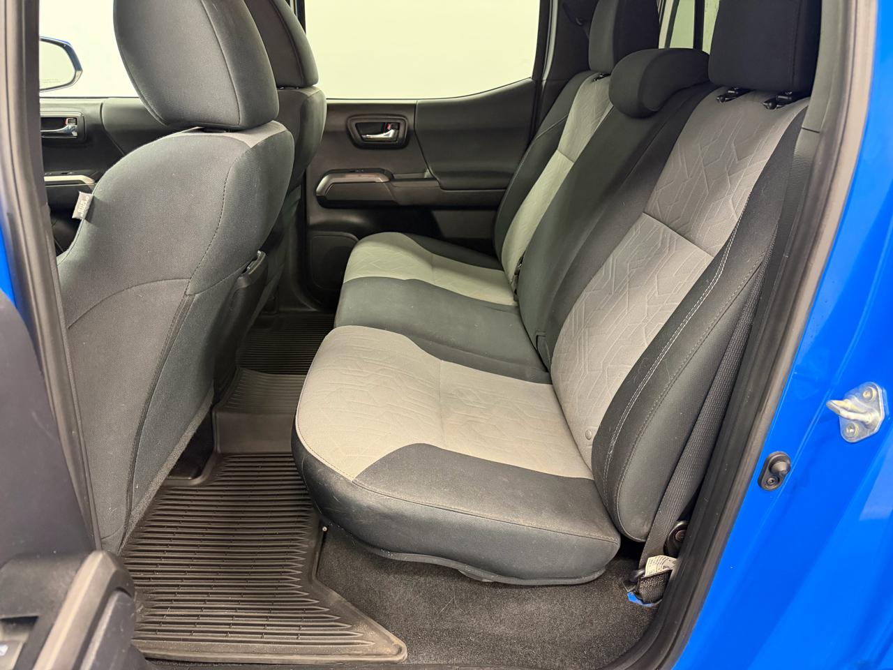 Toyota Tacoma 4WD TRD Off Road Double Cab 5' Bed V6 AT (Natl) 2021