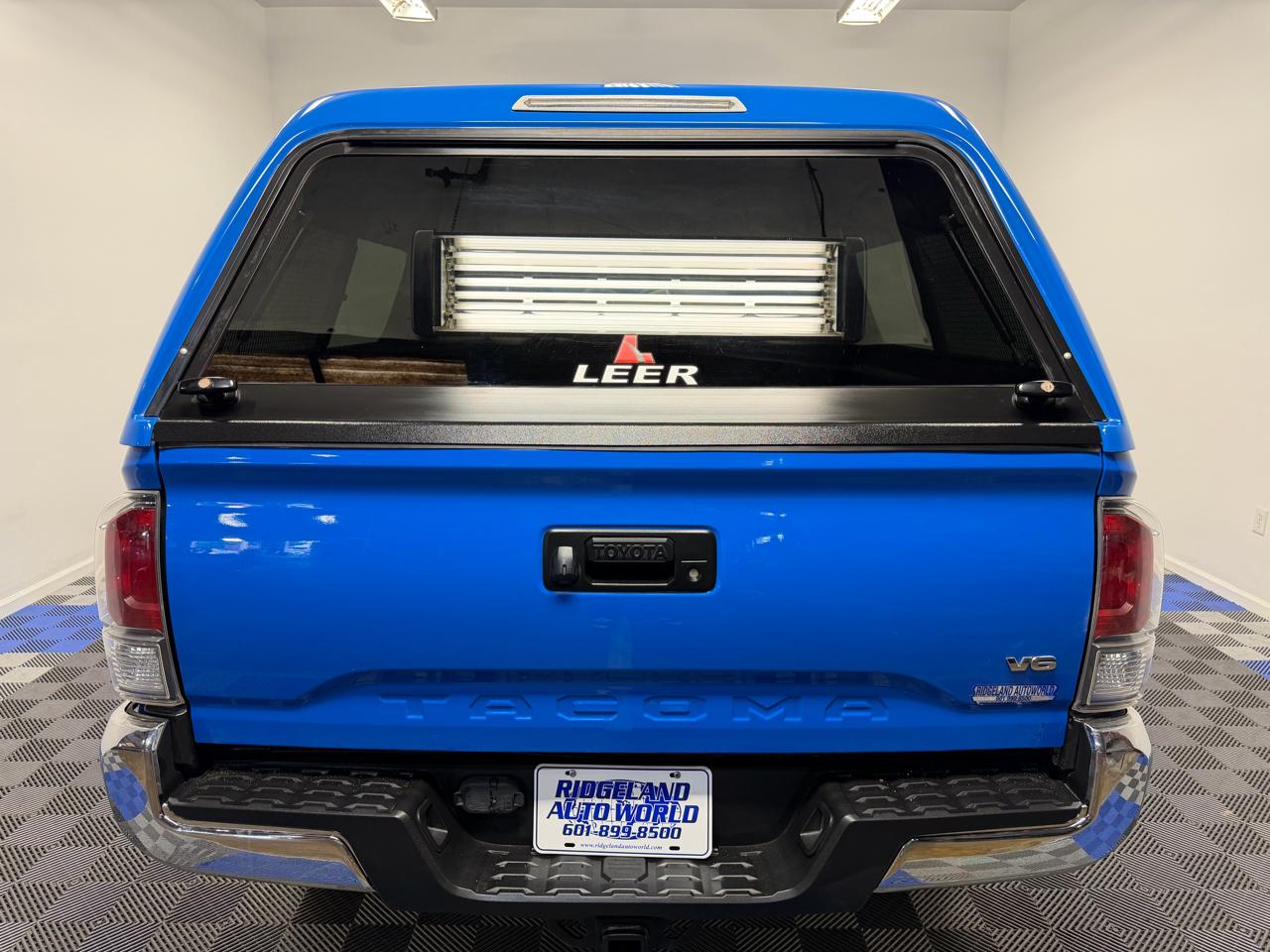Toyota Tacoma 4WD TRD Off Road Double Cab 5' Bed V6 AT (Natl) 2021