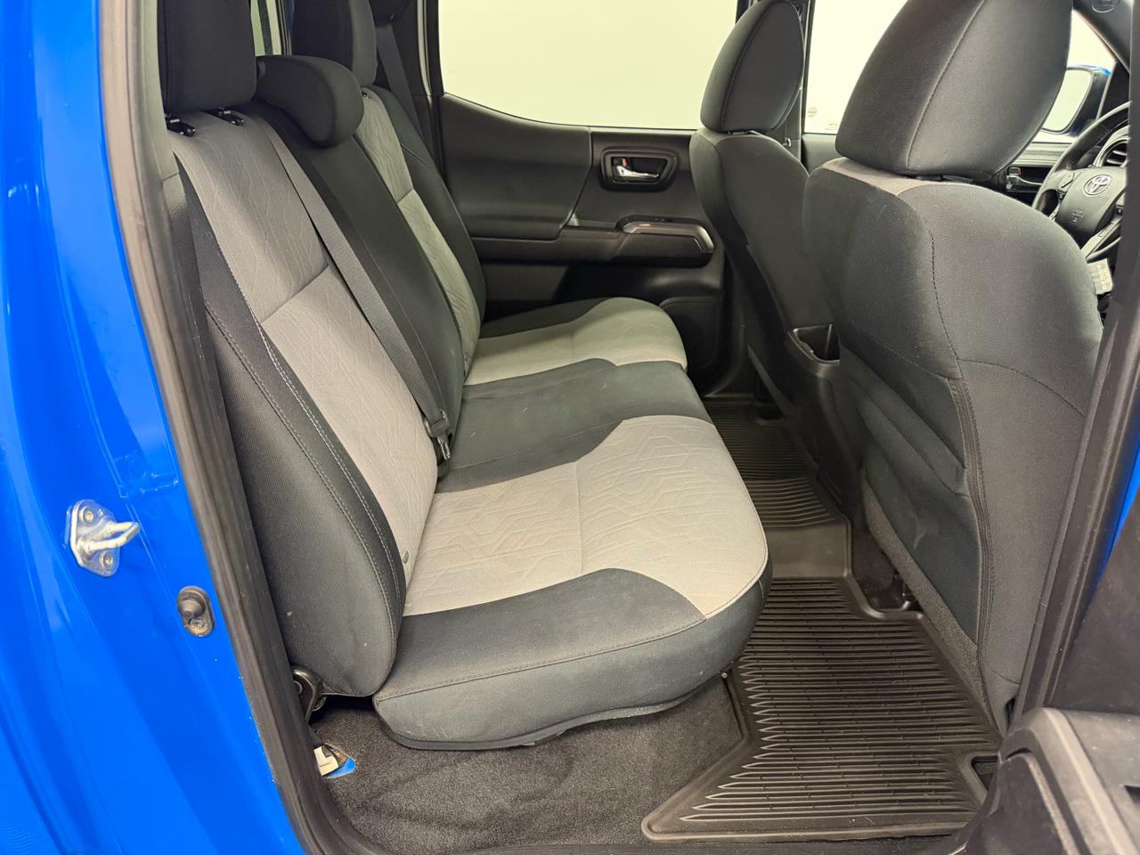 Toyota Tacoma 4WD TRD Off Road Double Cab 5' Bed V6 AT (Natl) 2021