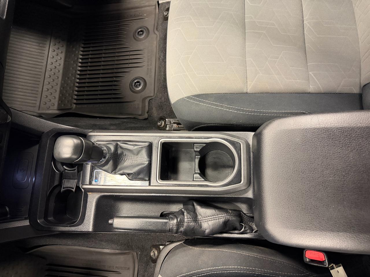 Toyota Tacoma 4WD TRD Off Road Double Cab 5' Bed V6 AT (Natl) 2021