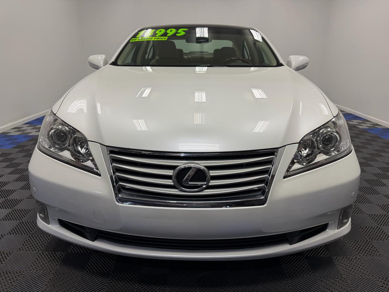 Lexus ES 350 4D Sedan 2011