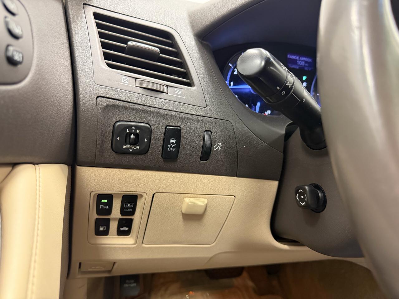 Lexus ES 350 4D Sedan 2011