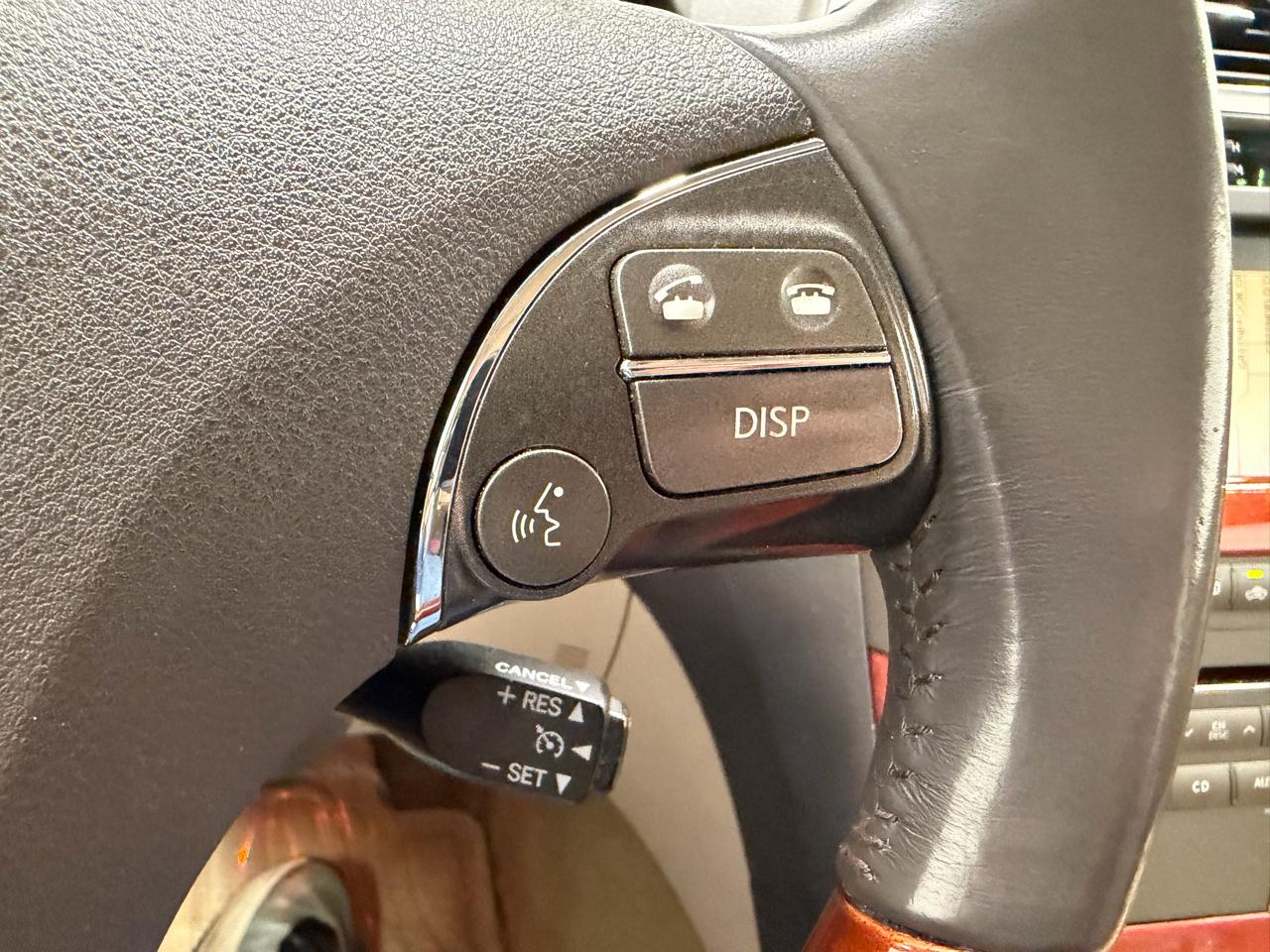 Lexus ES 350 4D Sedan 2011