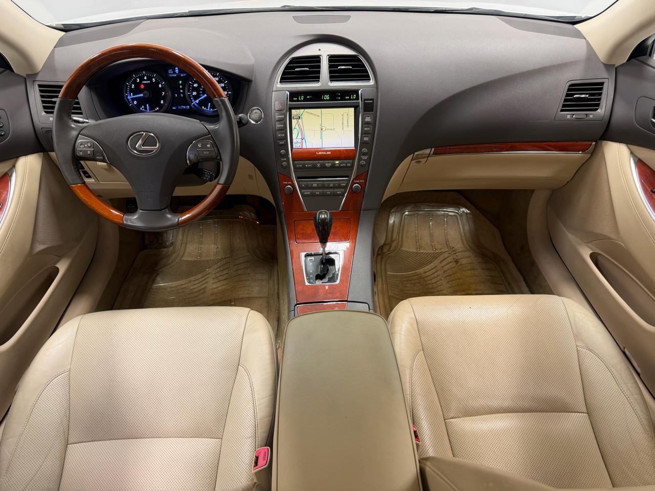 Lexus ES 350 4D Sedan 2011