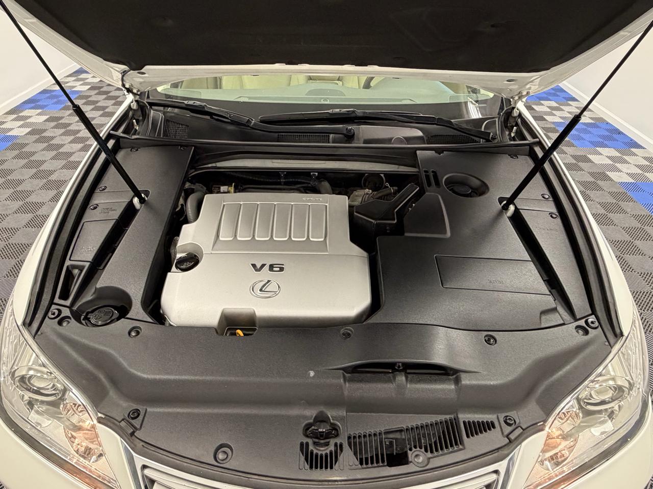 Lexus ES 350 4D Sedan 2011