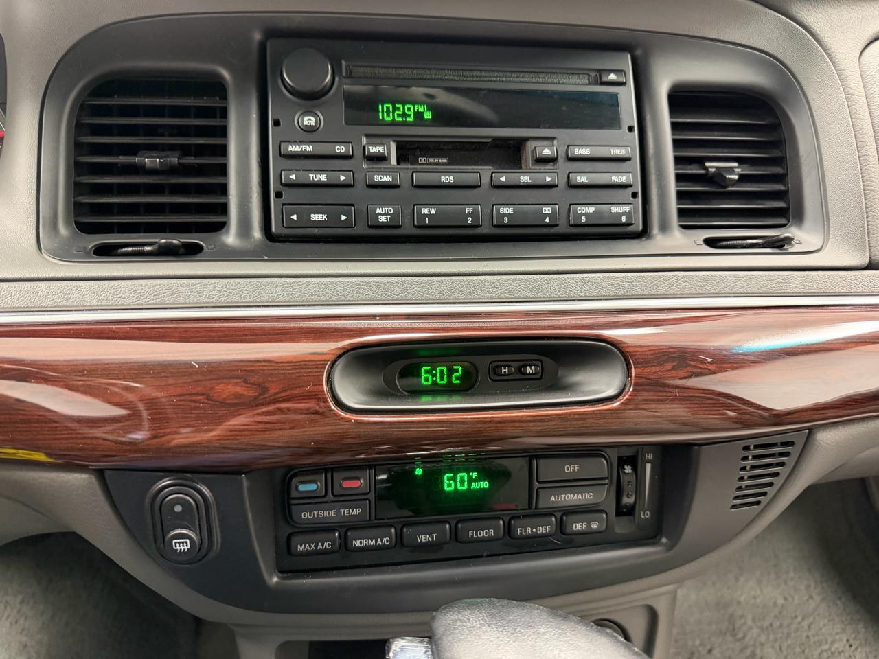 Mercury Grand Marquis 4dr Sdn LS Premium 2003