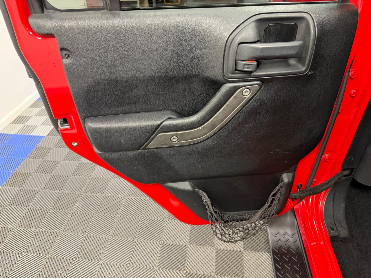 Jeep Wrangler Unlimited 4WD 4dr Sport 2015
