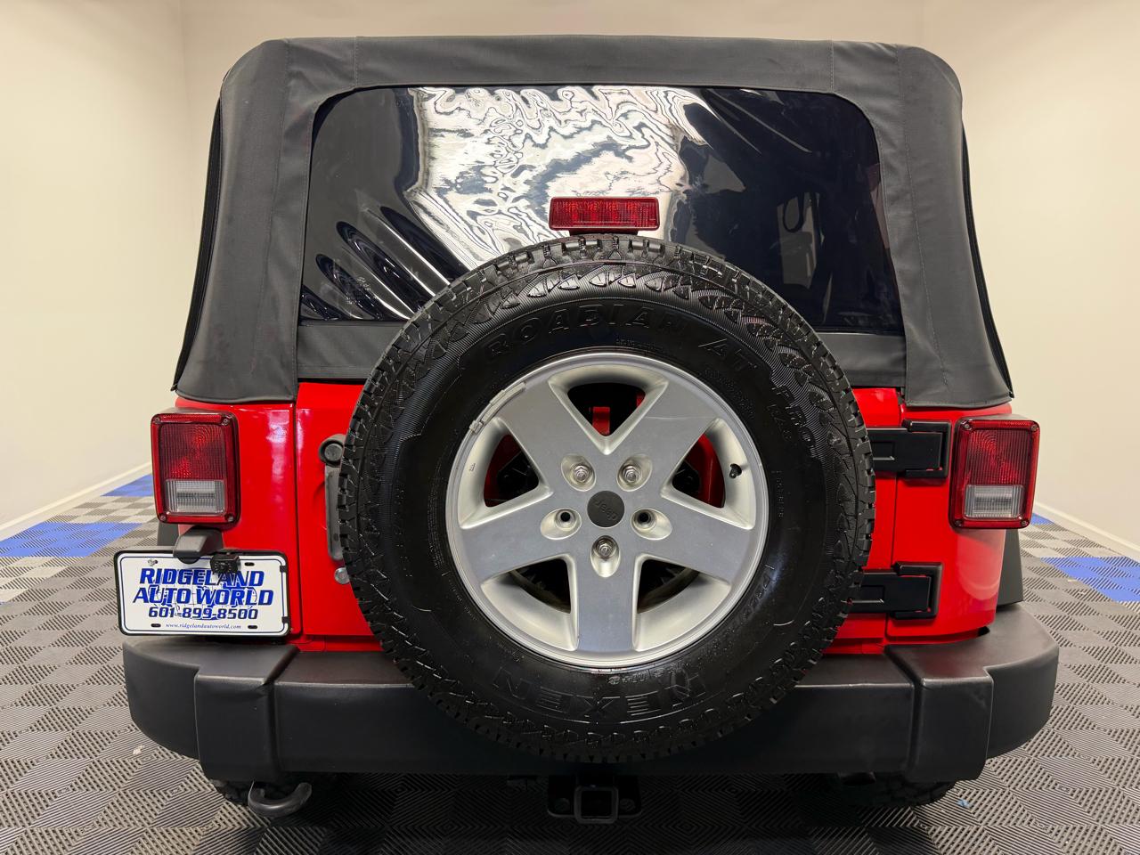 Jeep Wrangler Unlimited 4WD 4dr Sport 2015