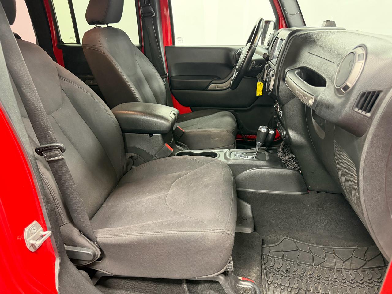 Jeep Wrangler Unlimited 4WD 4dr Sport 2015