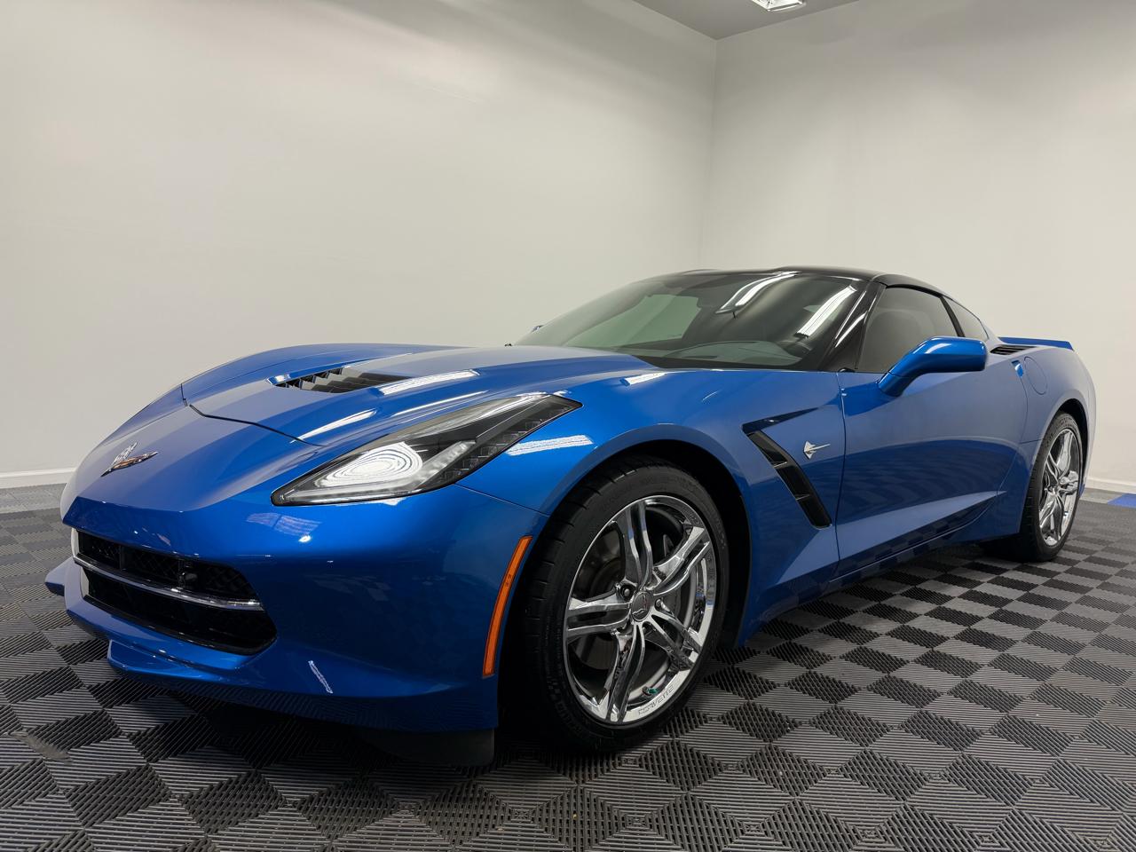 Chevrolet Corvette 2dr Stingray Conv w/2LT 2016