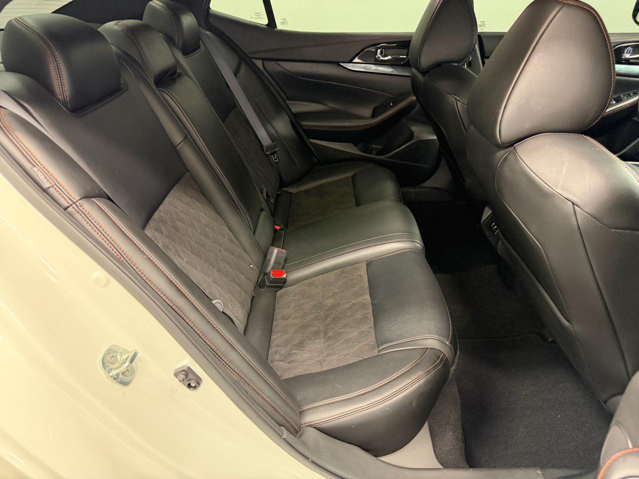 Nissan Maxima SR CVT 2023