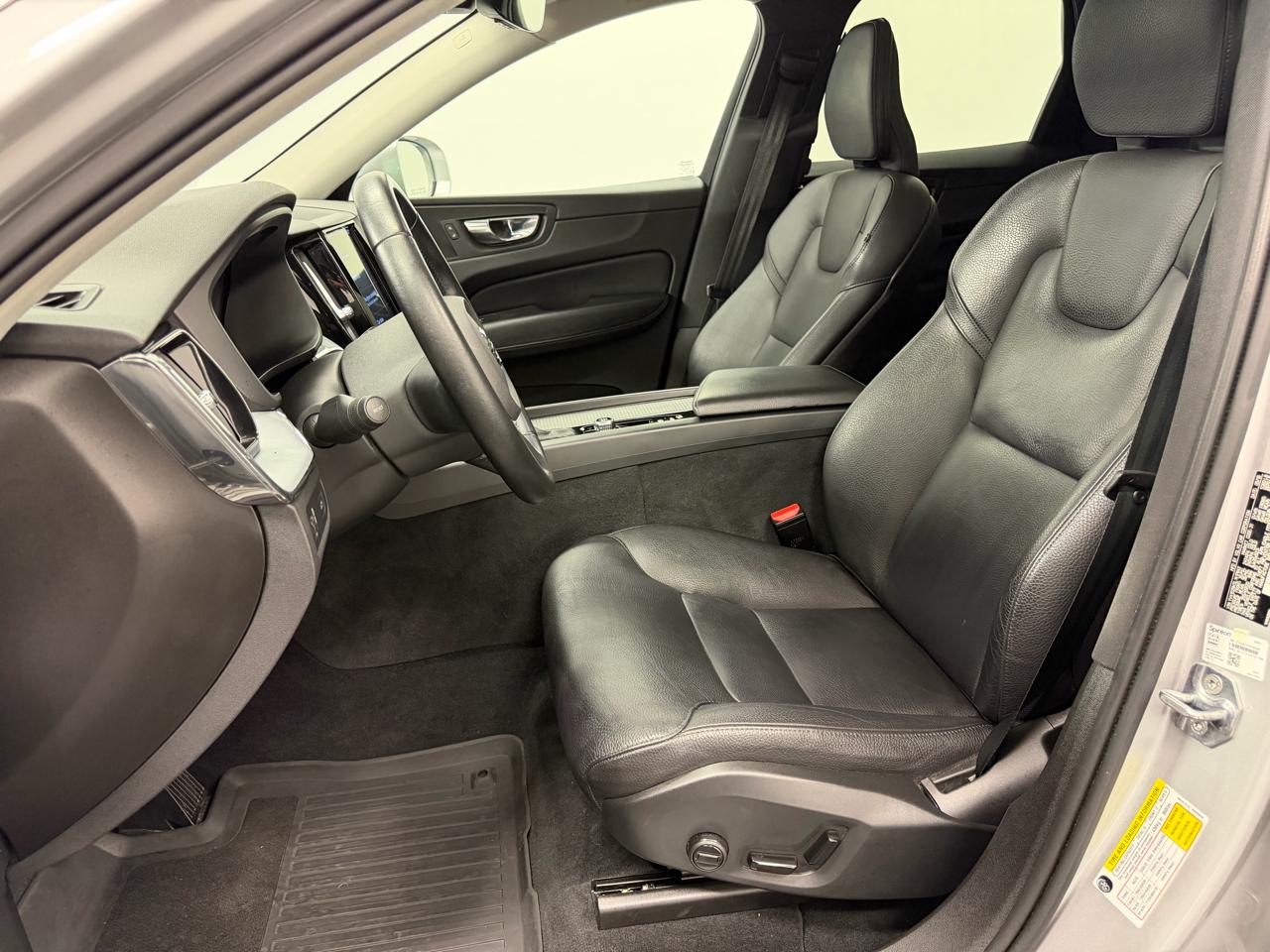 Volvo XC60 T5 AWD Momentum 2020