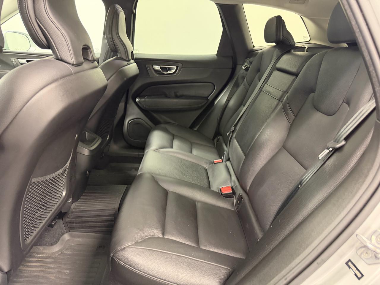 Volvo XC60 T5 AWD Momentum 2020