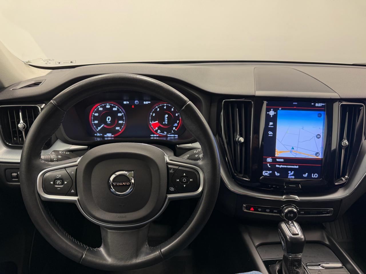 Volvo XC60 T5 AWD Momentum 2020
