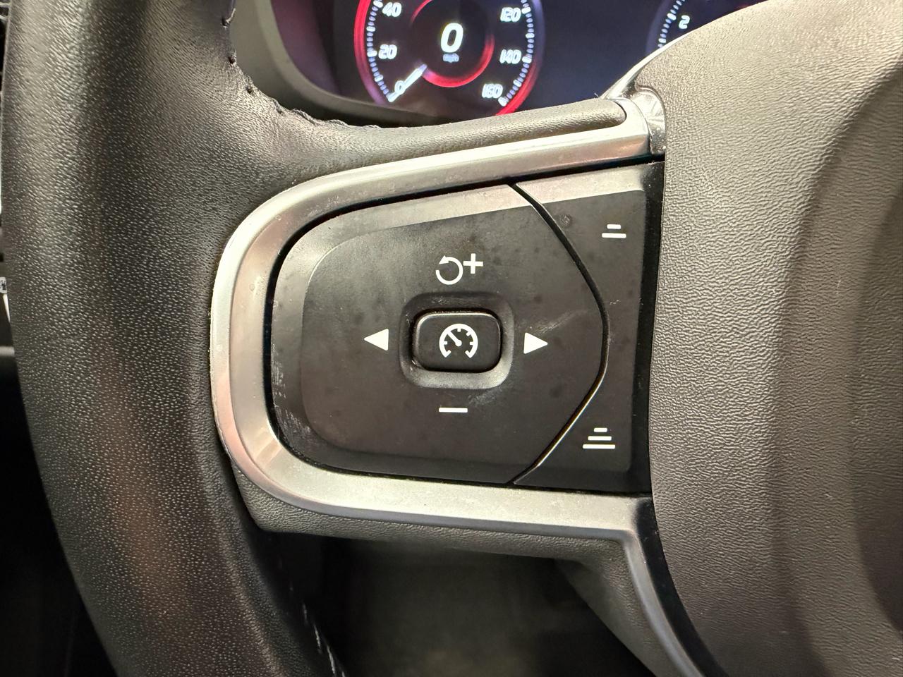 Volvo XC60 T5 AWD Momentum 2020