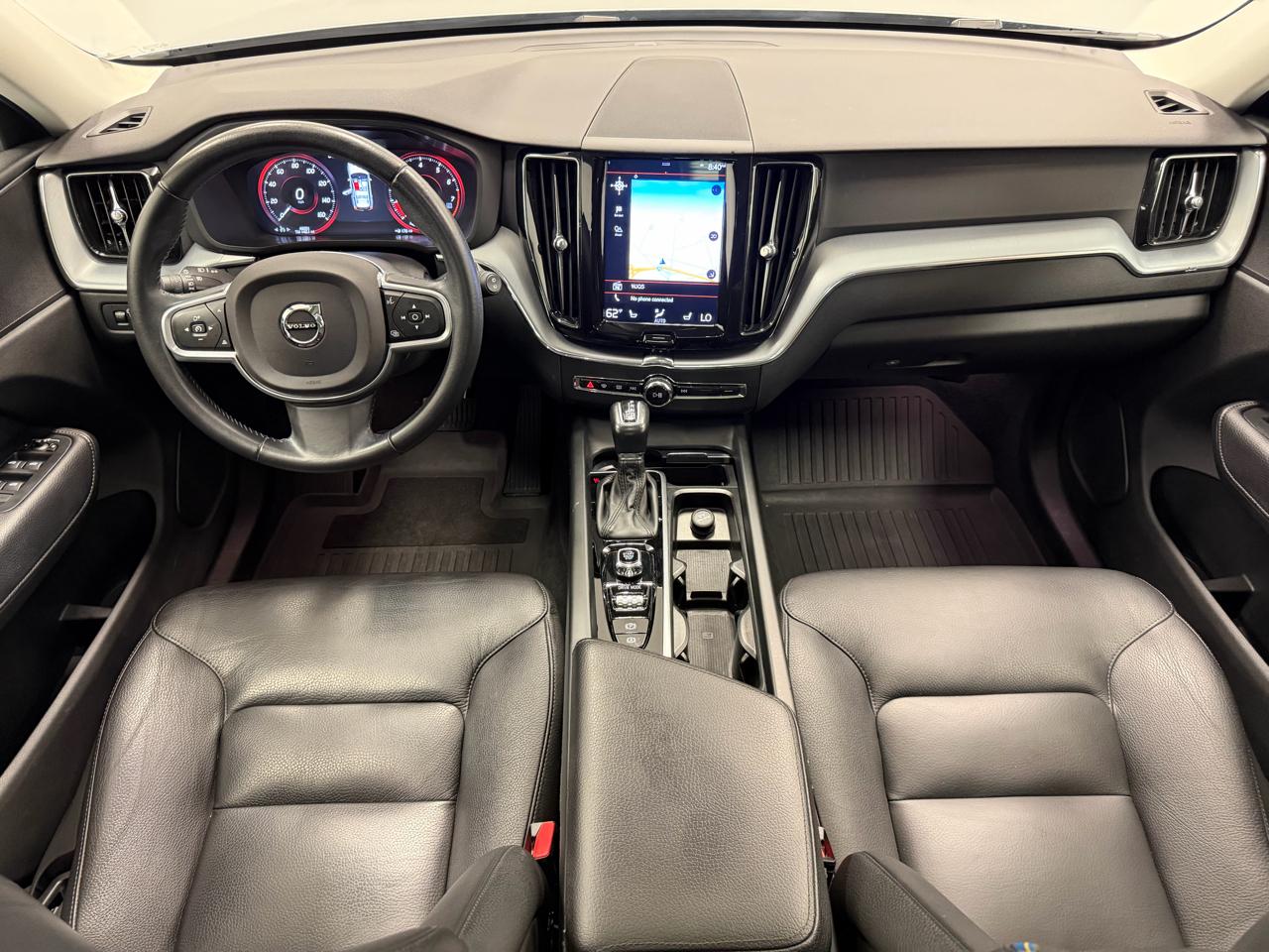 Volvo XC60 T5 AWD Momentum 2020