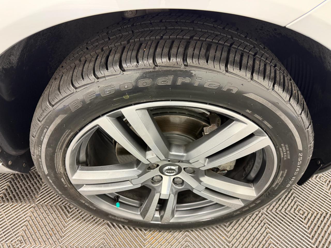Volvo XC60 T5 AWD Momentum 2020