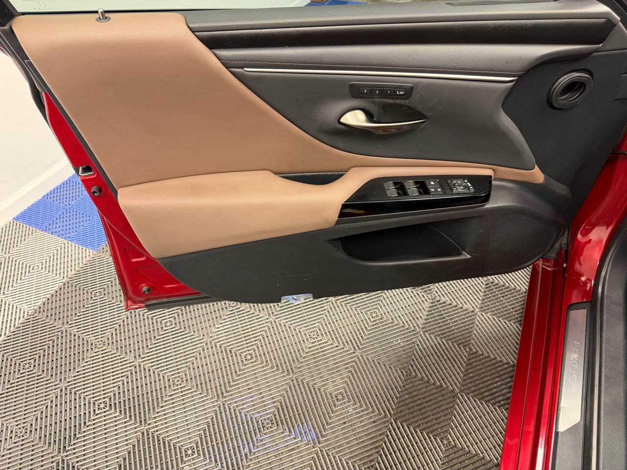 Lexus ES ES 350 FWD 2023