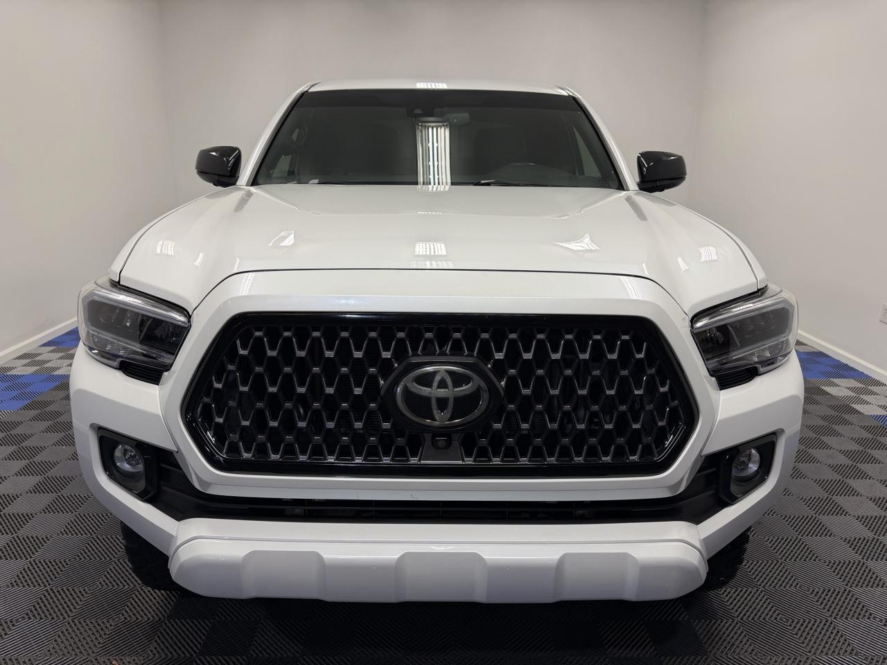 Toyota Tacoma 4WD Limited Double Cab 5' Bed V6 AT (Natl) 2021